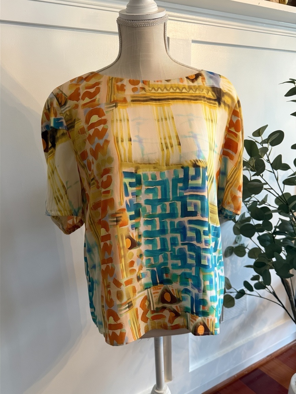 Abstract Print Short Sleeve Tee in Yellow & Blue - Picture 2 of 4
